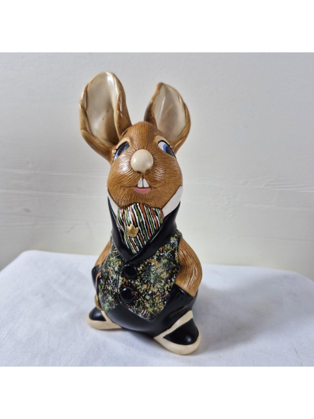 Vintage Pendelfin Uncle Soames Rabbit 7" Figurine Hand Painted England Retired